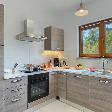 Holiday home Martulin *