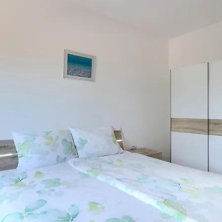 Martulin Holiday home Pula