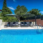 Martulin Vikendica Pula