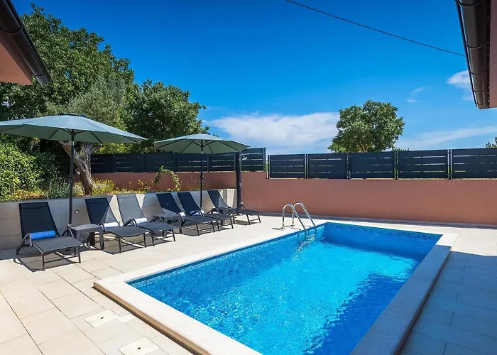 펜션 Martulin 풀라